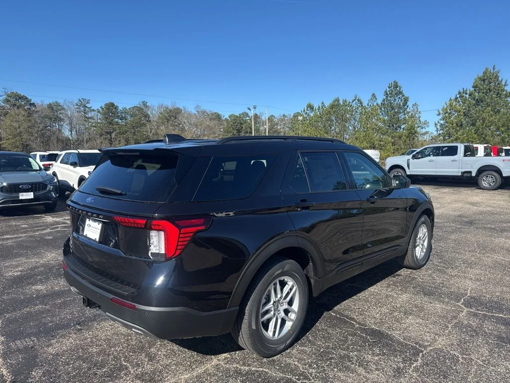 New 2026 Black Ford Active image 23