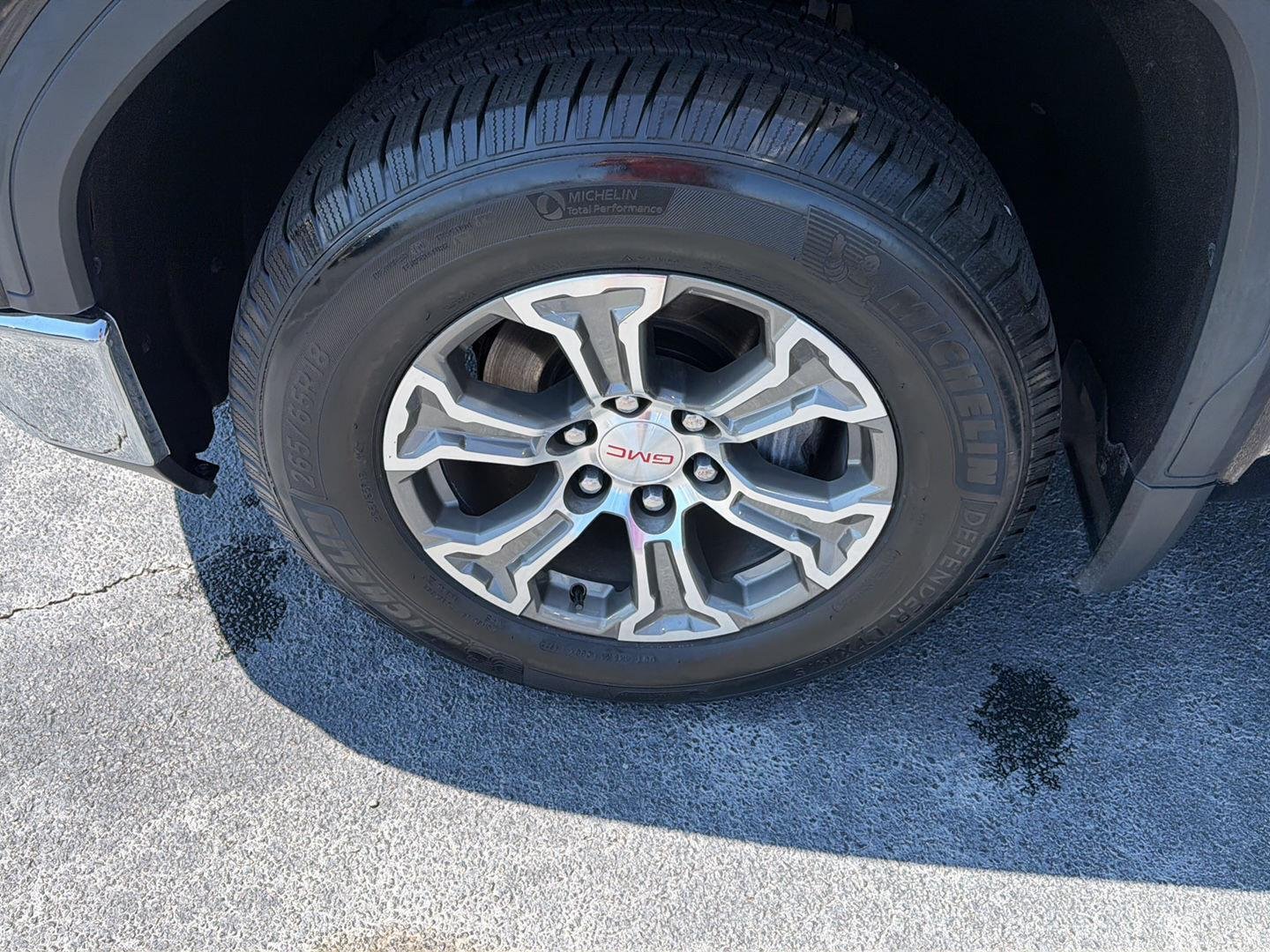 Used 2019 Onyx Black GMC SLT image 37