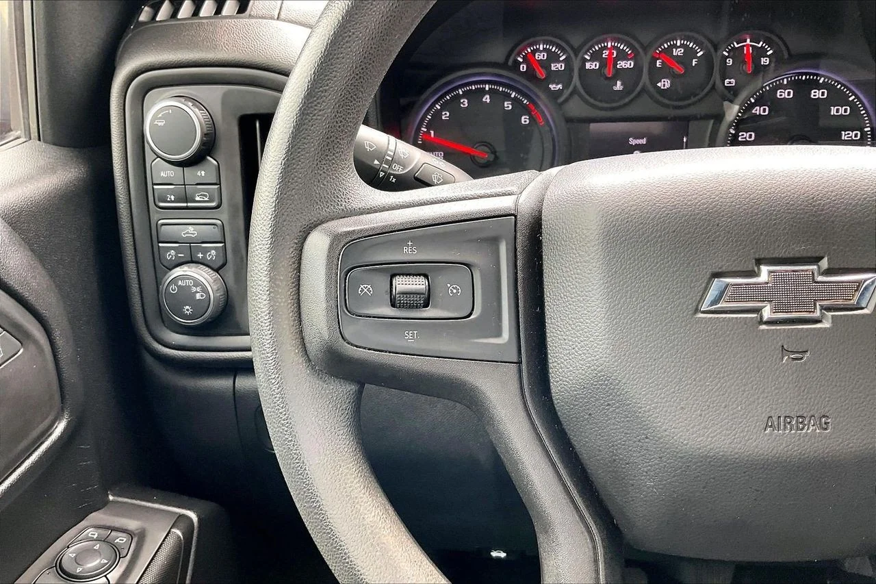 Used 2021 Blue Chevrolet Custom image 27