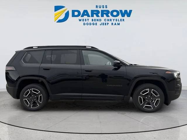 New 2026 Diamond Black Crystal Pearl-Coat Exterior Paint Jeep Limited image 6