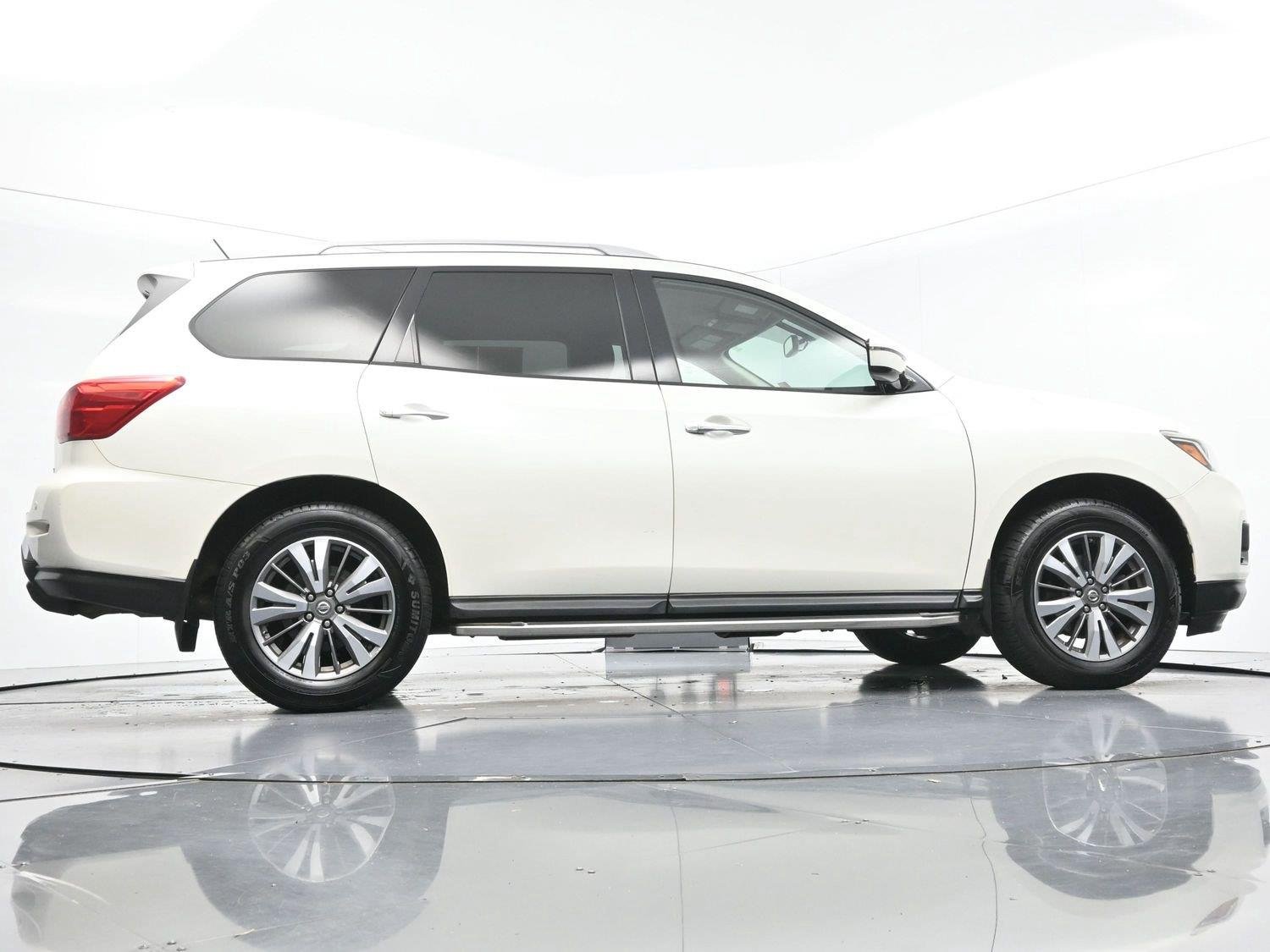 Used 2017 Pearl White Nissan SV image 53