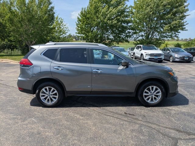 Used 2017 Gray Nissan SV image 8
