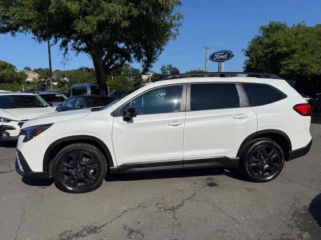 Used 2023 Crystal White Pearl Subaru Onyx Edition image 11