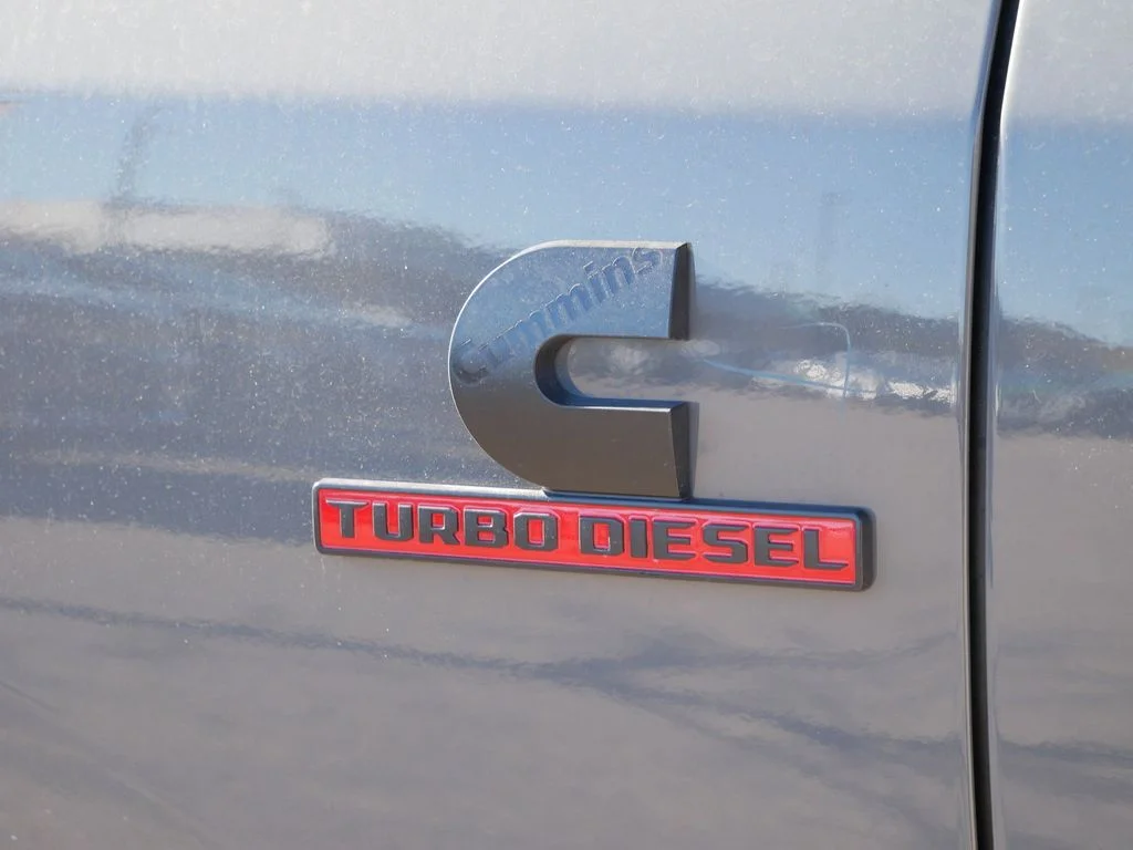 New 2026 Ceramic Gray Clear-Coat Exterior Paint Ram Laramie image 18