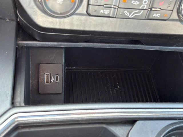 Used 2020 Black Ford XLT image 34