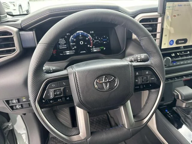 Used 2026 Lunar Rock Toyota Platinum image 17