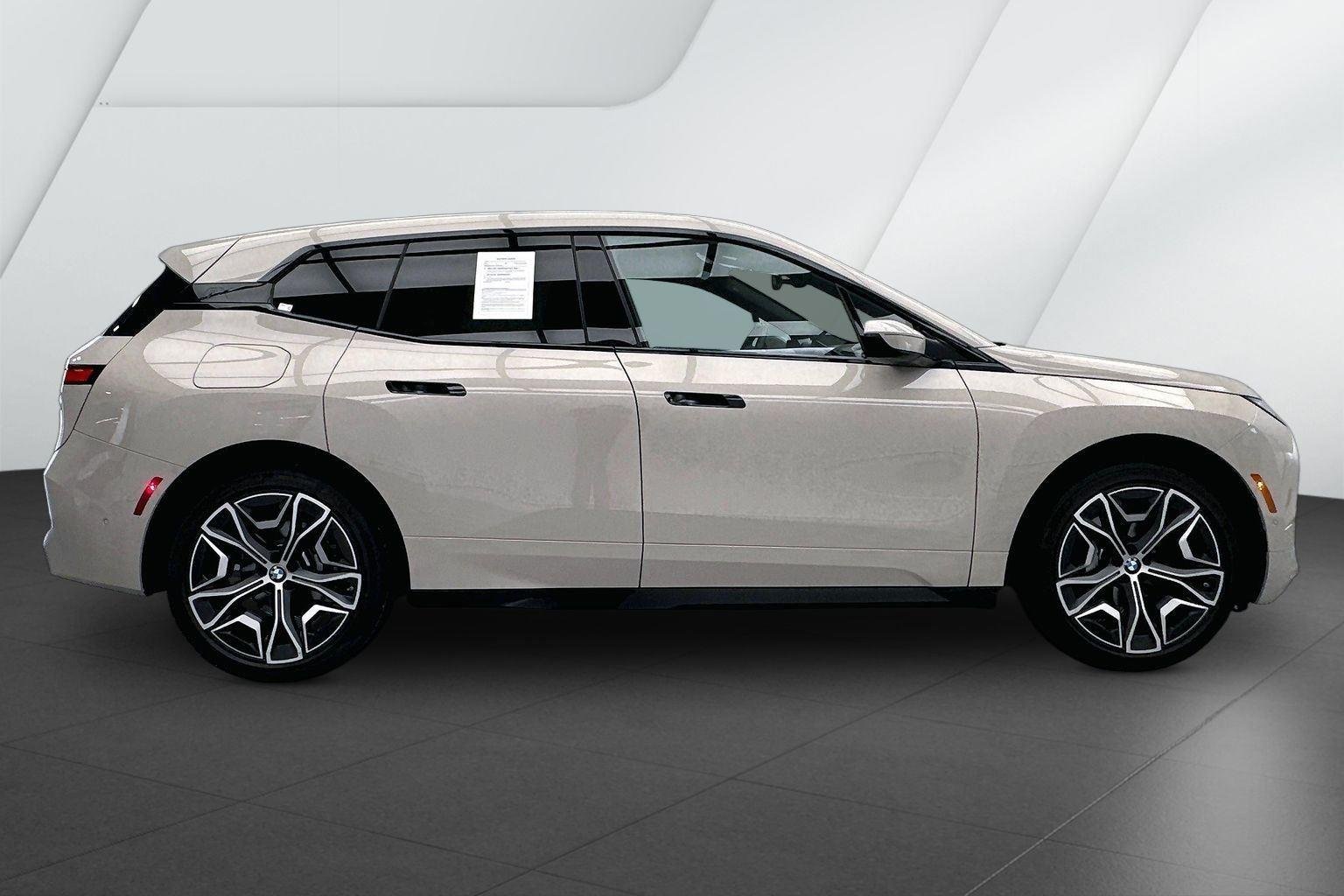 Used 2026 Dune Grey Metallic BMW xDrive45 image 5