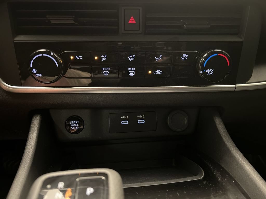 2024 Nissan Rogue S - Photo 18