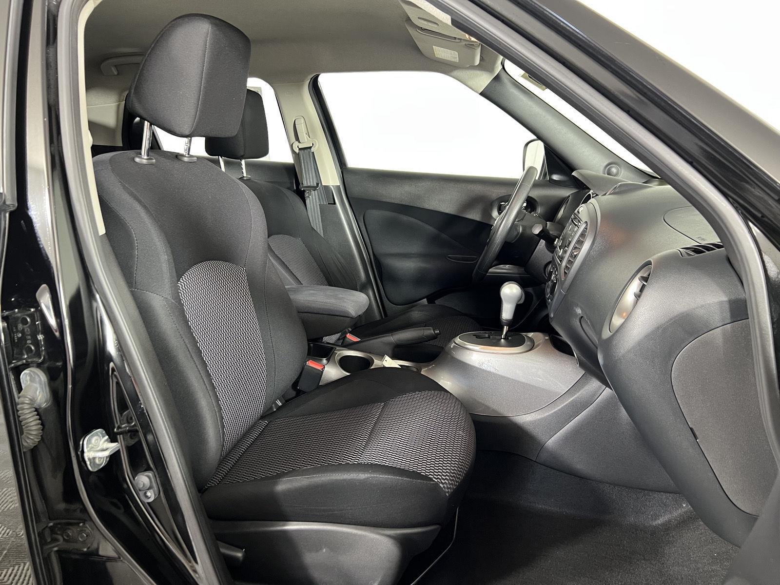 Used 2015 Super Black Nissan S image 6