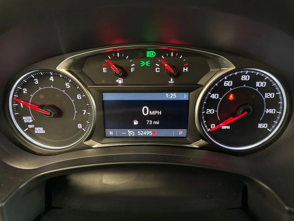 Used 2024 White GMC SLT image 20