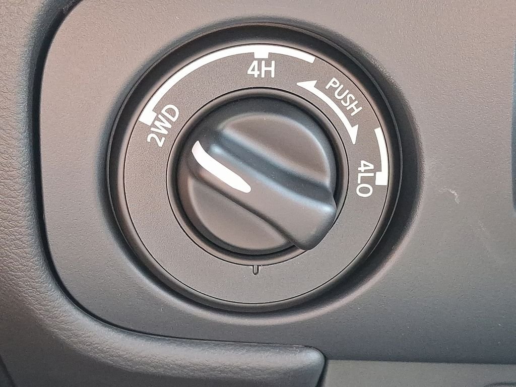 2026 Nissan Frontier — photo 17