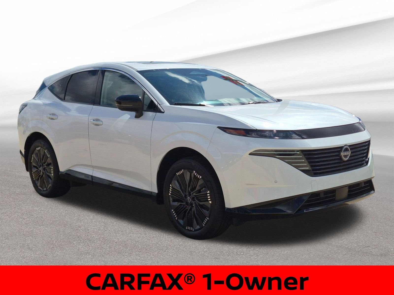 Certified Used 2026 White Pearl Nissan Platinum image 4