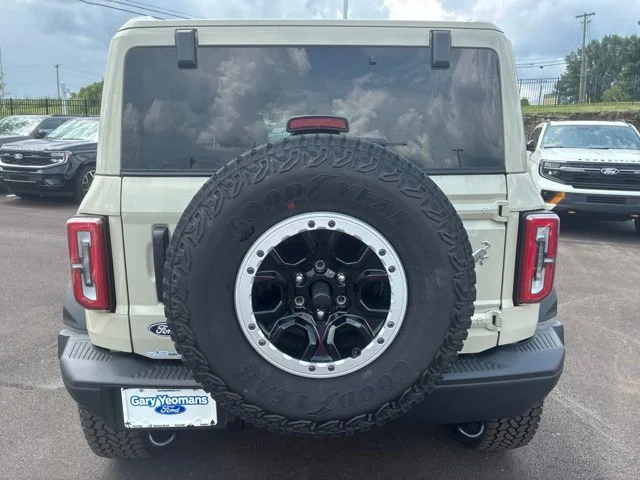 New 2026 Desert Sand Ford Badlands® image 6