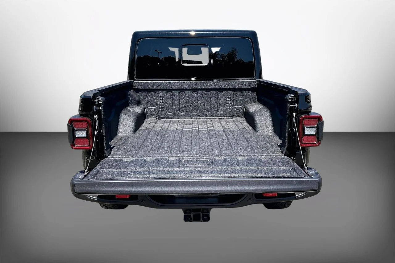 New 2026 Black Clear-Coat Exterior Paint Jeep Rubicon X image 21