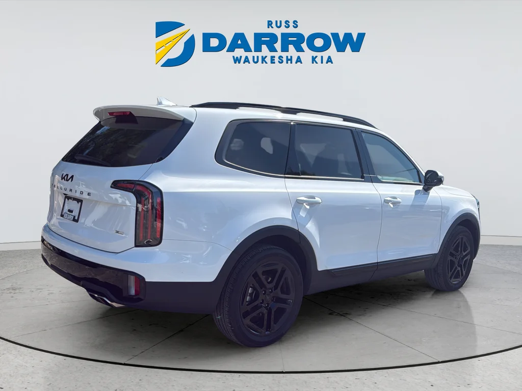 Used 2025 White Kia SX X-Line image 5