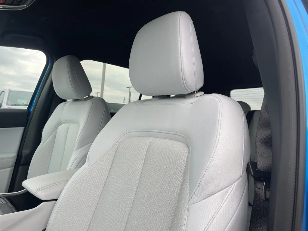 New 2026 Blue Jeep Laredo image 17