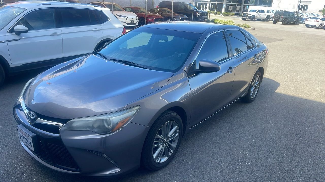 2017 Toyota Camry SE