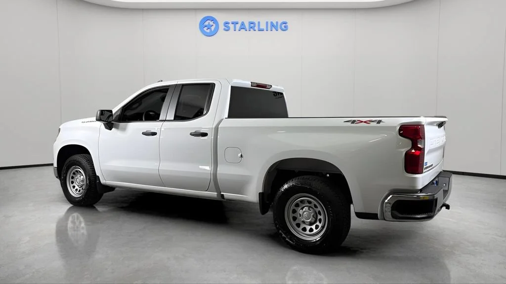 Used 2026 Summit White Chevrolet WT image 4