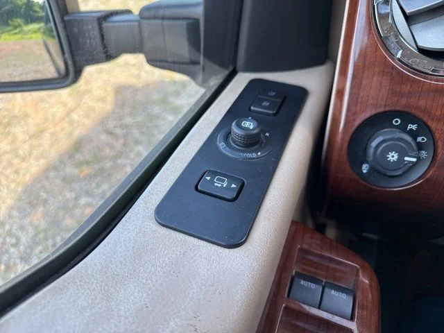 Used 2016 Green Ford King Ranch image 26