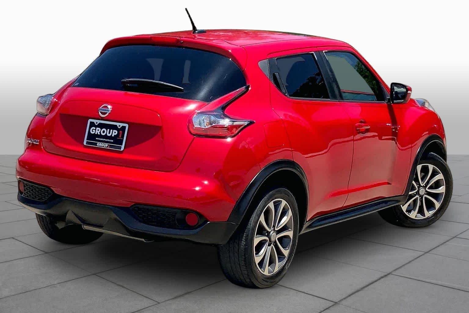 Used 2017 Red Alert Nissan SV image 12
