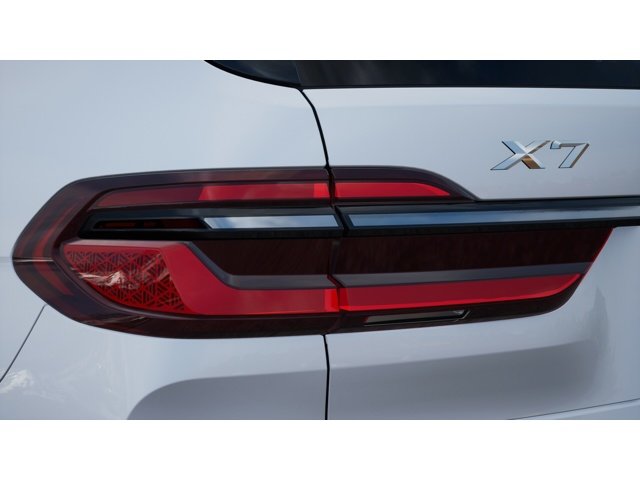 New 2027 Mineral White Metallic BMW xDrive40i image 8