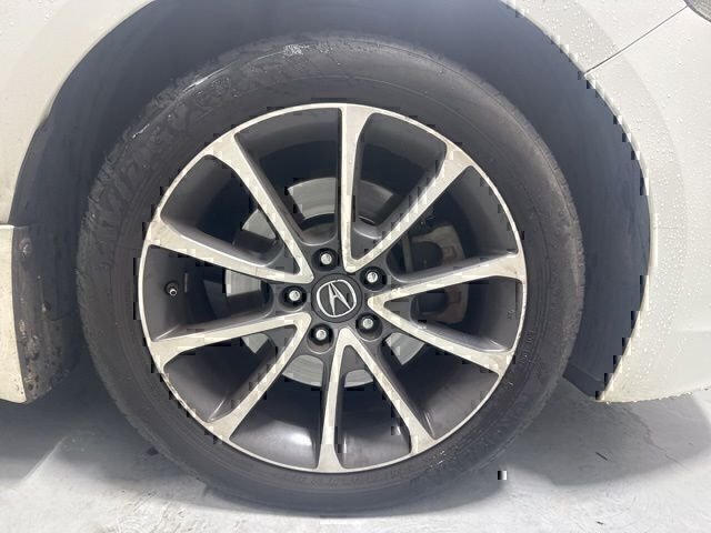 Used 2015 White Acura V6 Tech image 4