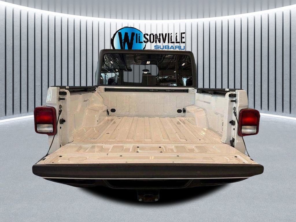Used 2020 White Jeep Sport image 9