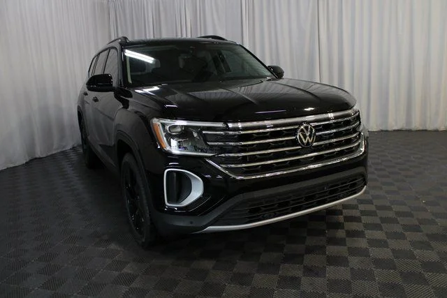 2026 Volkswagen Atlas SE w/Tech - Photo 32
