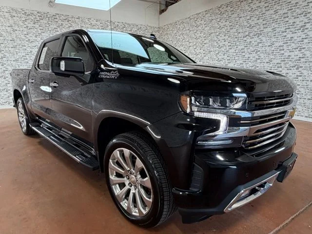 Used 2021 Black Chevrolet High Country image 7