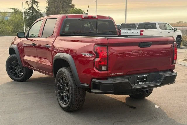 2026 Chevrolet Colorado Trail Boss - Photo 10