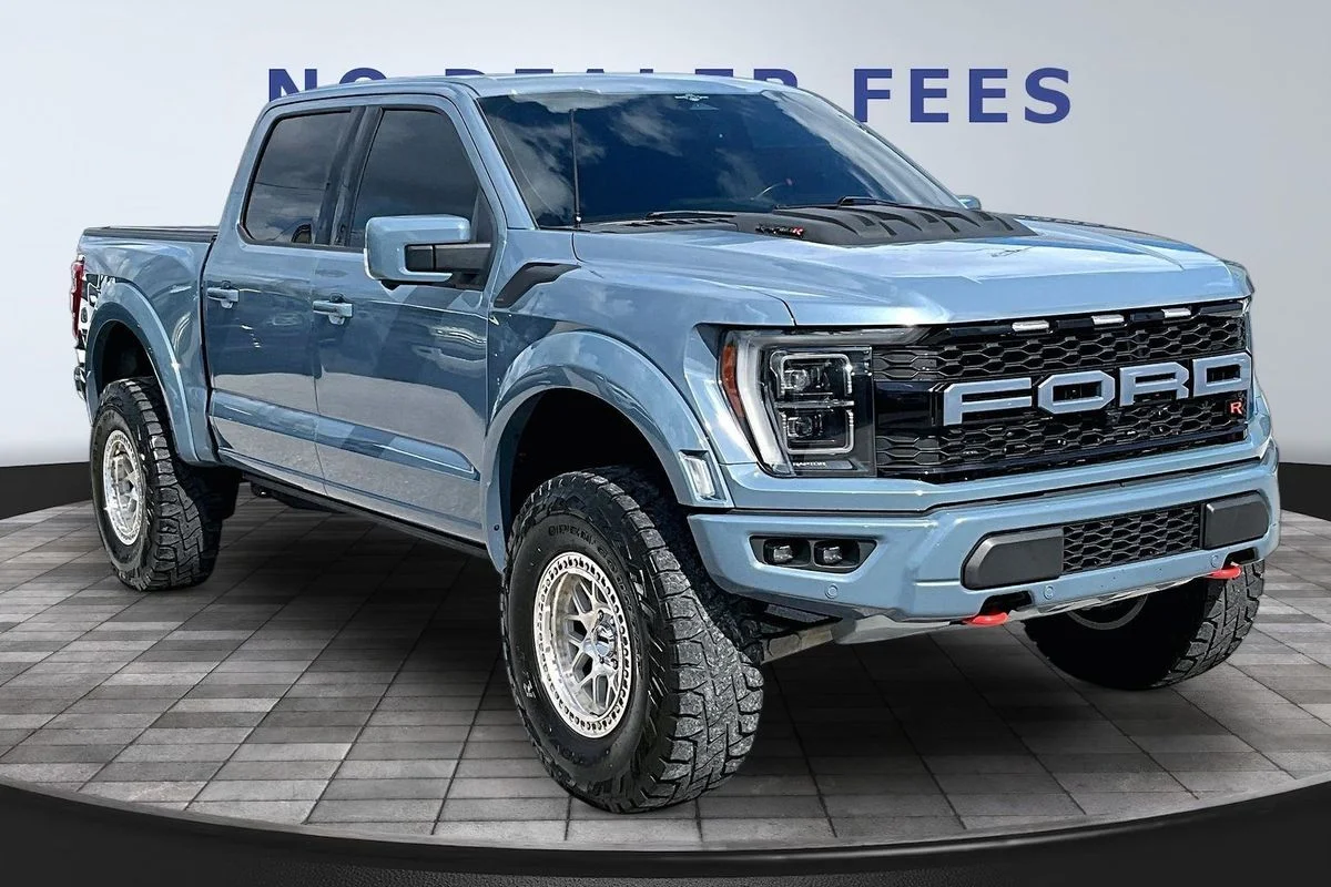 Used 2023  Ford Raptor image 3