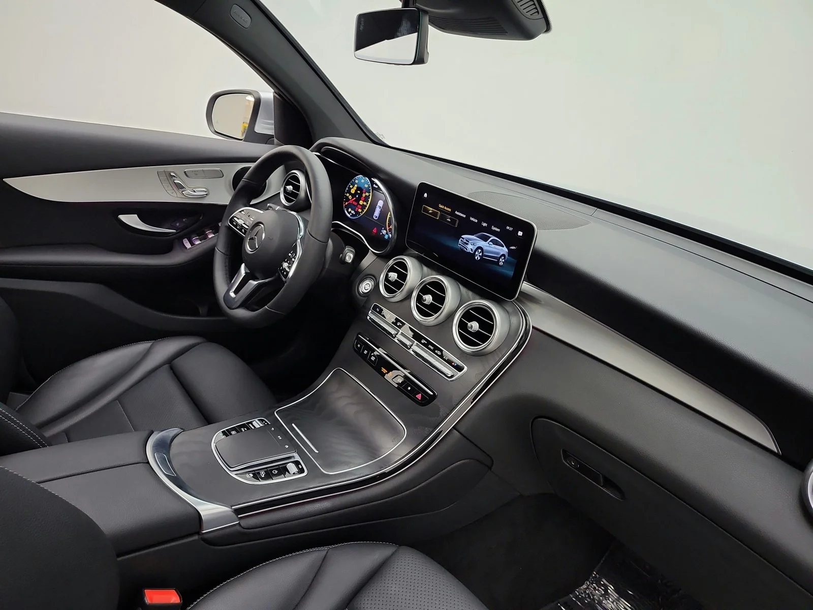 Certified Used 2023 Cirrus Silver Metallic Mercedes-Benz GLC 300 4MATIC® Coupe image 19