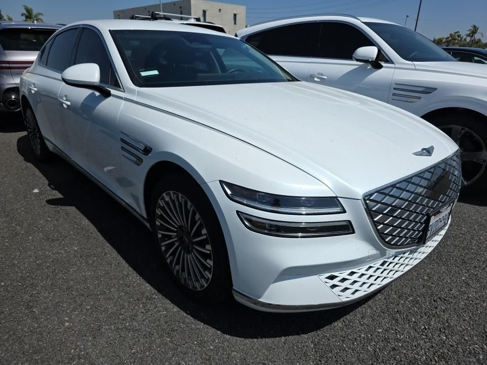 Certified Used 2024 White Genesis Advanced image 4