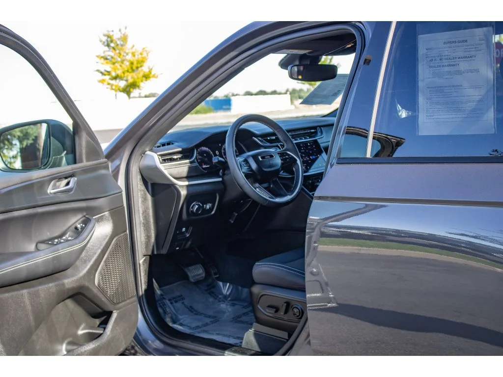 Used 2024 Baltic Gray Metallic Clearcoat Jeep Laredo X image 26