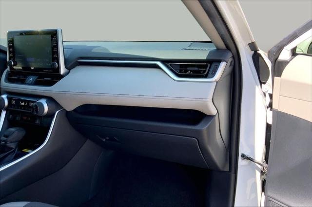 Certified Used 2022 ICE CAP Toyota  image 19