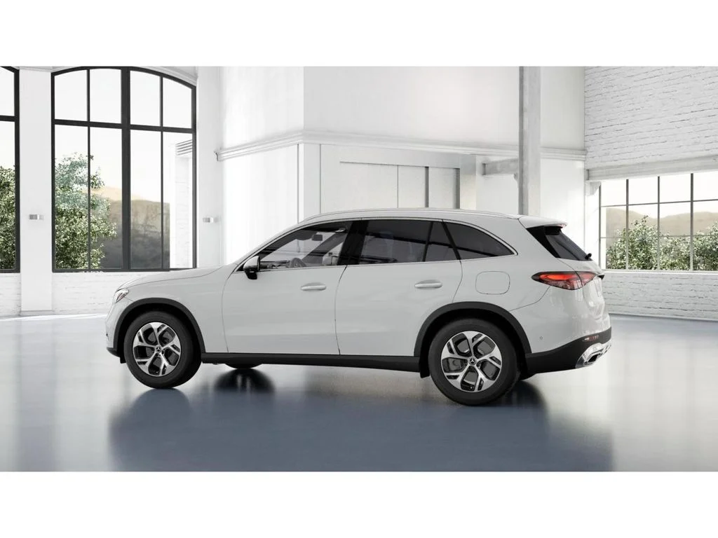 New 2027 White Mercedes-Benz GLC 350e image 32