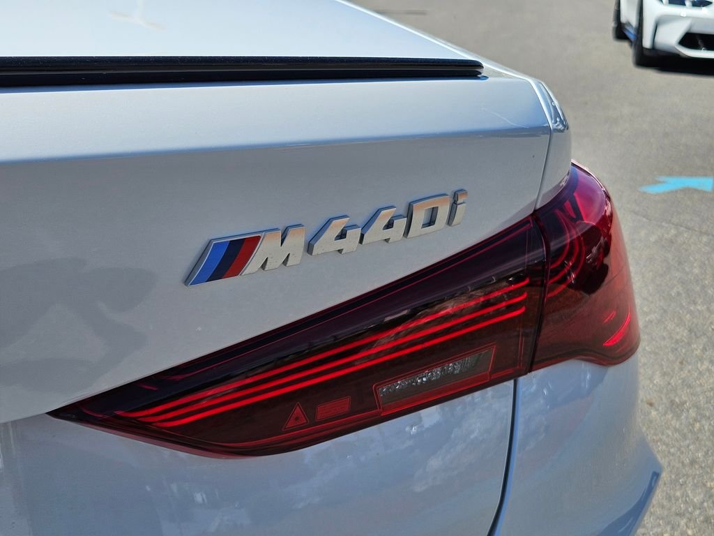 Used 2025 Mineral White Metallic BMW M440i xDrive image 10