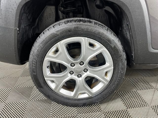 Used 2020 Gray Jeep Limited image 12