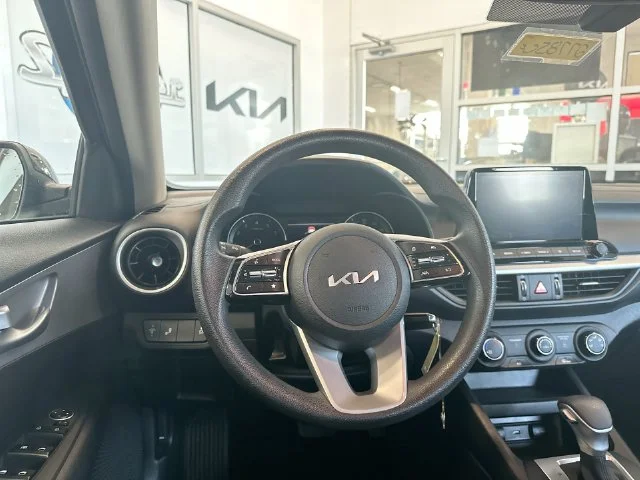 Used 2023 Black Kia LXS image 20