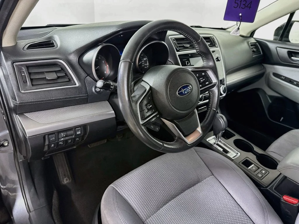 Used 2019 Gray Subaru 2.5i Premium image 9