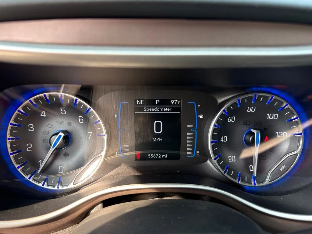 Used 2023 Silver Chrysler LX image 14