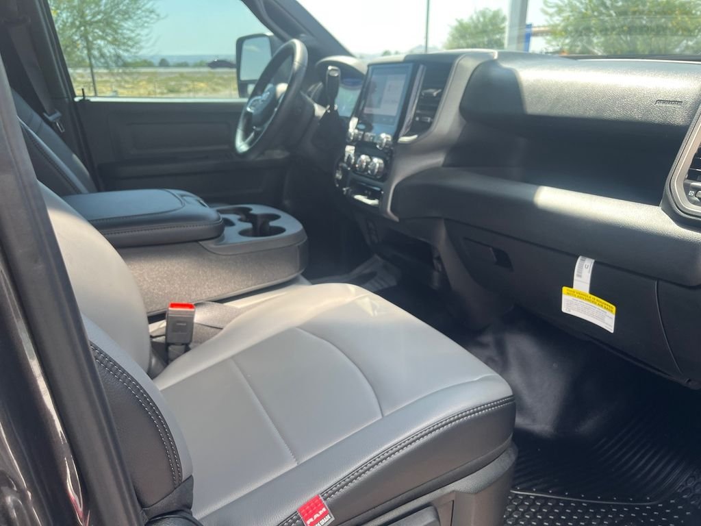 2025 RAM 2500 Tradesman - Photo 31