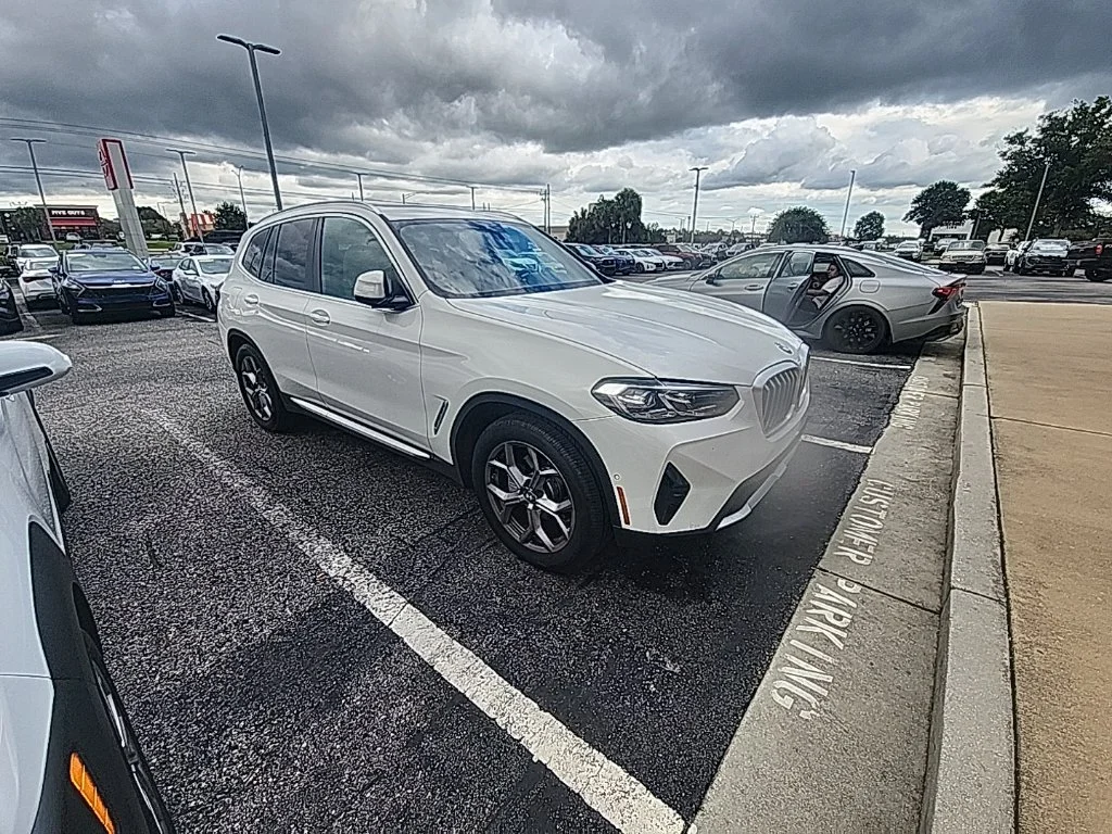 Used 2023 White BMW sDrive30i image 7