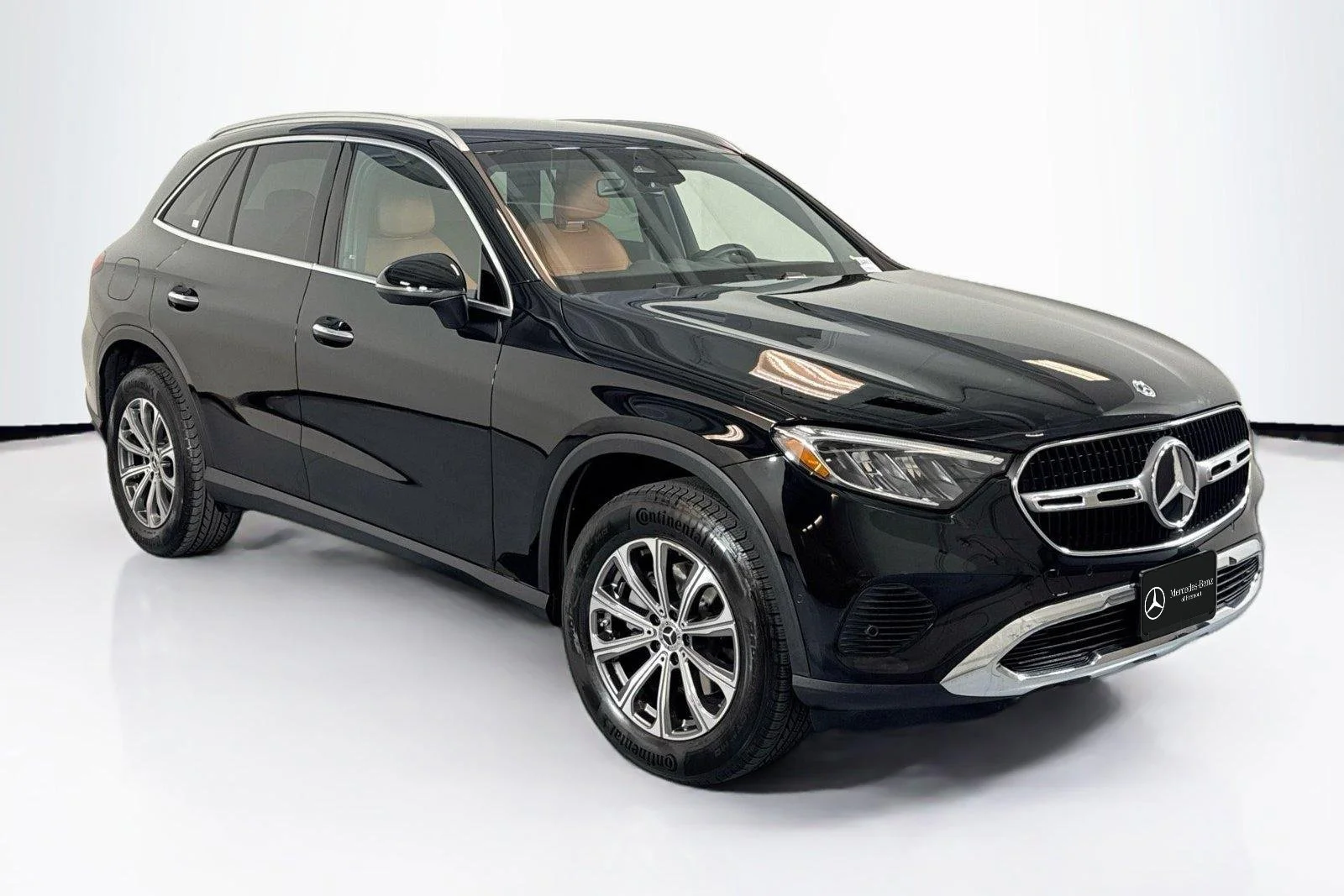 Used 2025 Black Mercedes-Benz GLC 300 image 3