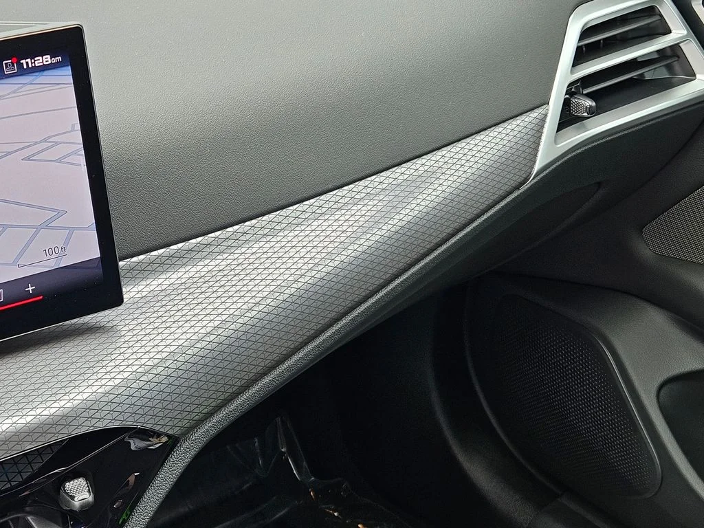 Used 2025 Mineral White Metallic BMW M50 image 31