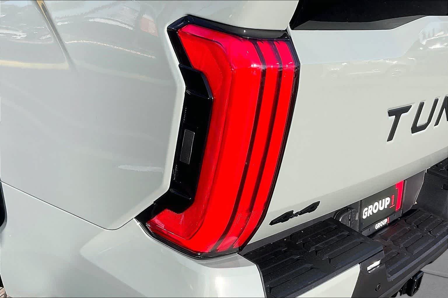 2026 Toyota Tundra Platinum - Photo 14