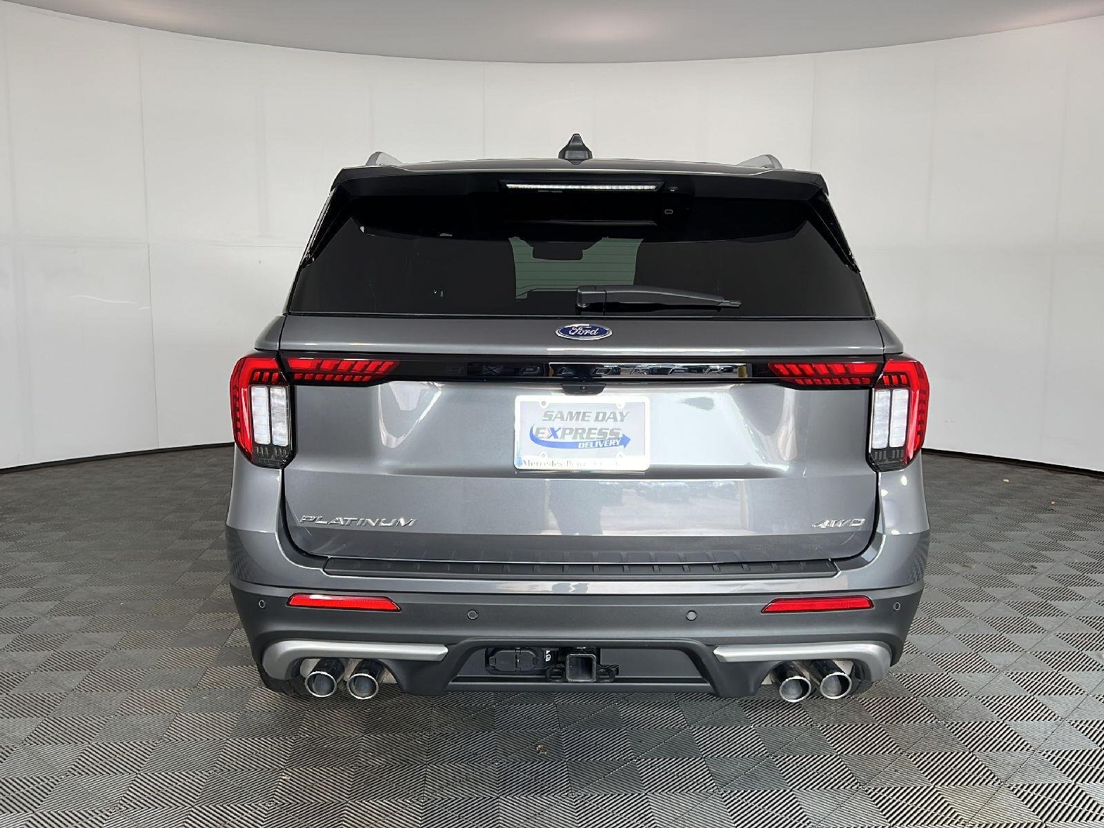 Used 2025 Carbonized Gray Ford Platinum image 25