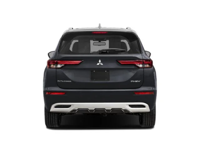 Used 2025  Mitsubishi  image 5