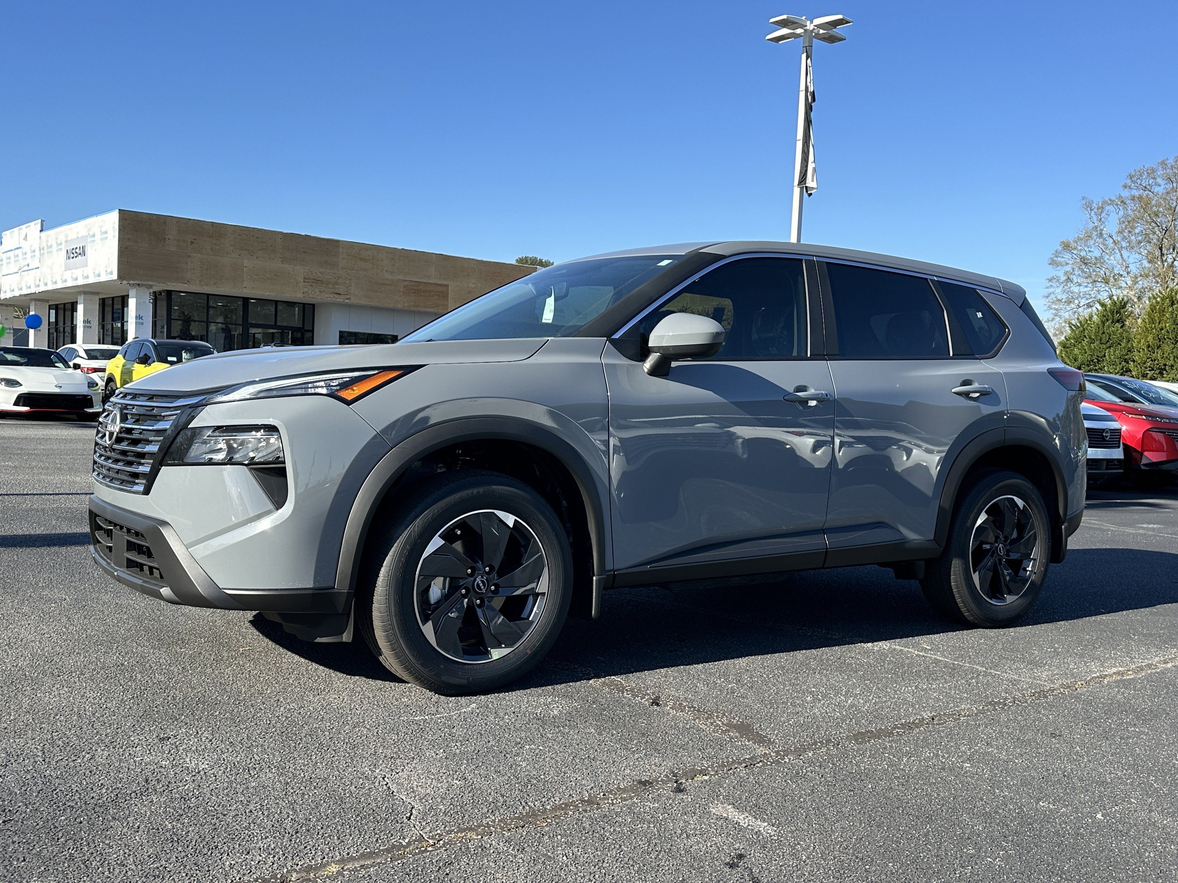 New 2026 Boulder Gray Pearl Nissan SV image 4
