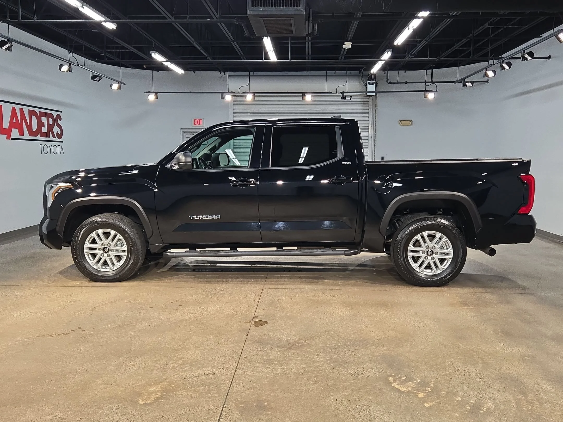 Certified Used 2025 Midnight Black Metallic Toyota SR5 image 4